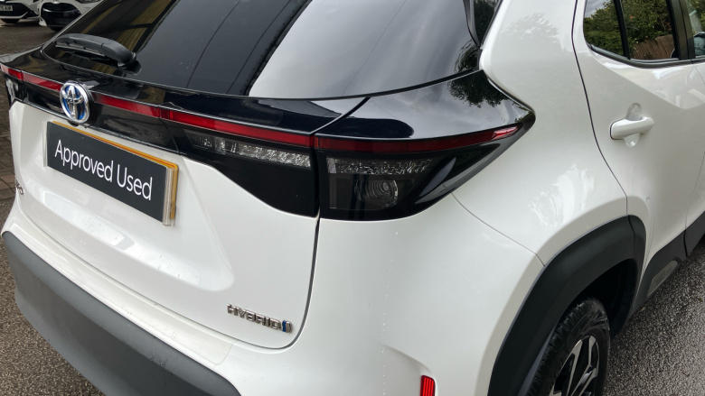 Toyota Yaris Cross 1.5 Hybrid Design 5dr CVT Hybrid Estate